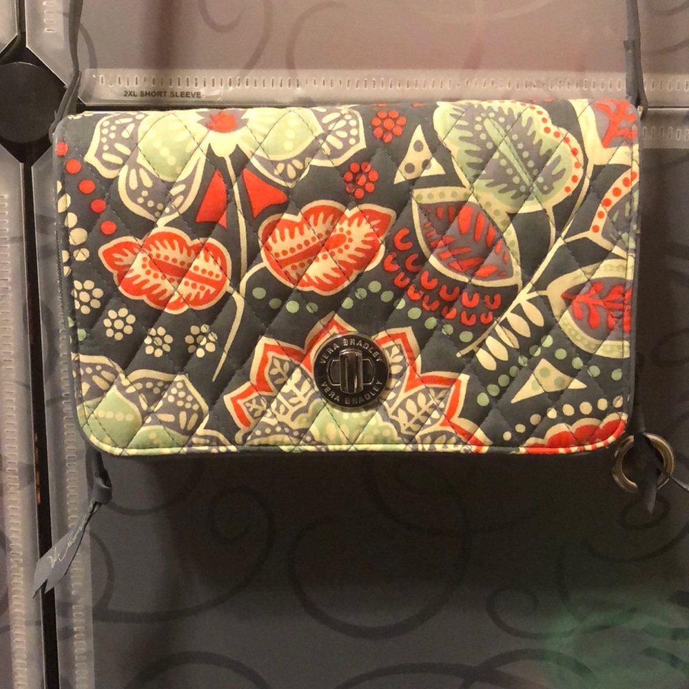 NWT Vera Bradley Crossbody in Nomadic Floral